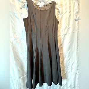 Gorgeous Calvin Klein Flared Sleeveless Dress